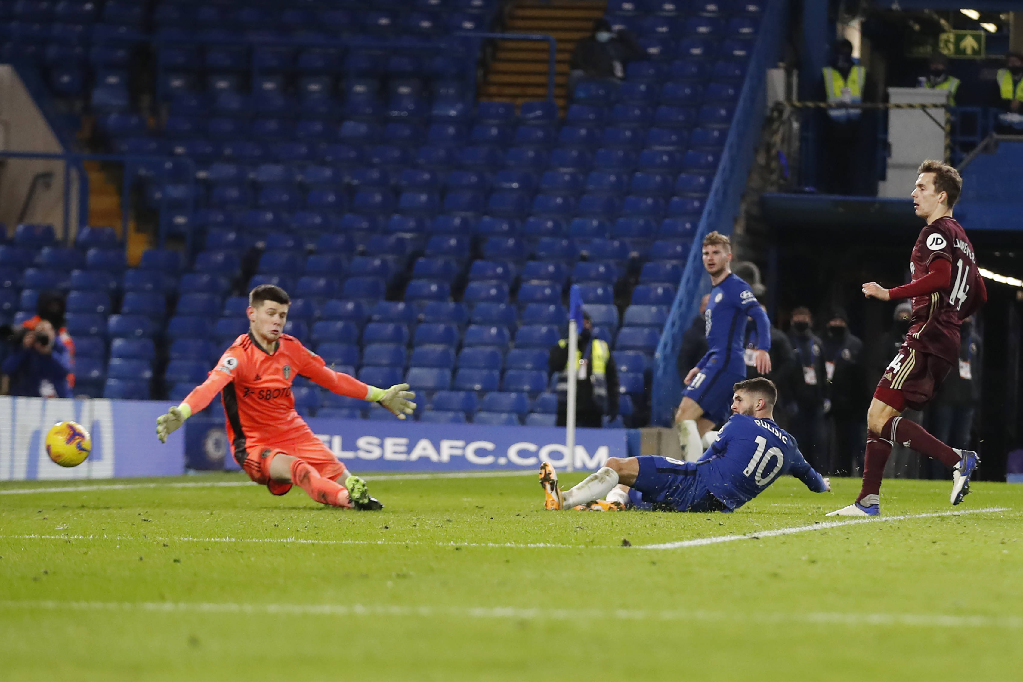 是西汉姆联 是西汉姆联